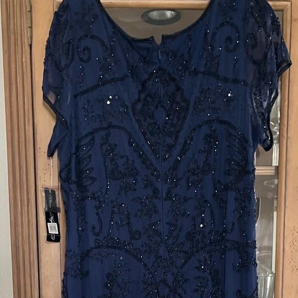 NWT Pisarro Nights maxi dress. Perfect for formal event! - Picture 7 of 7